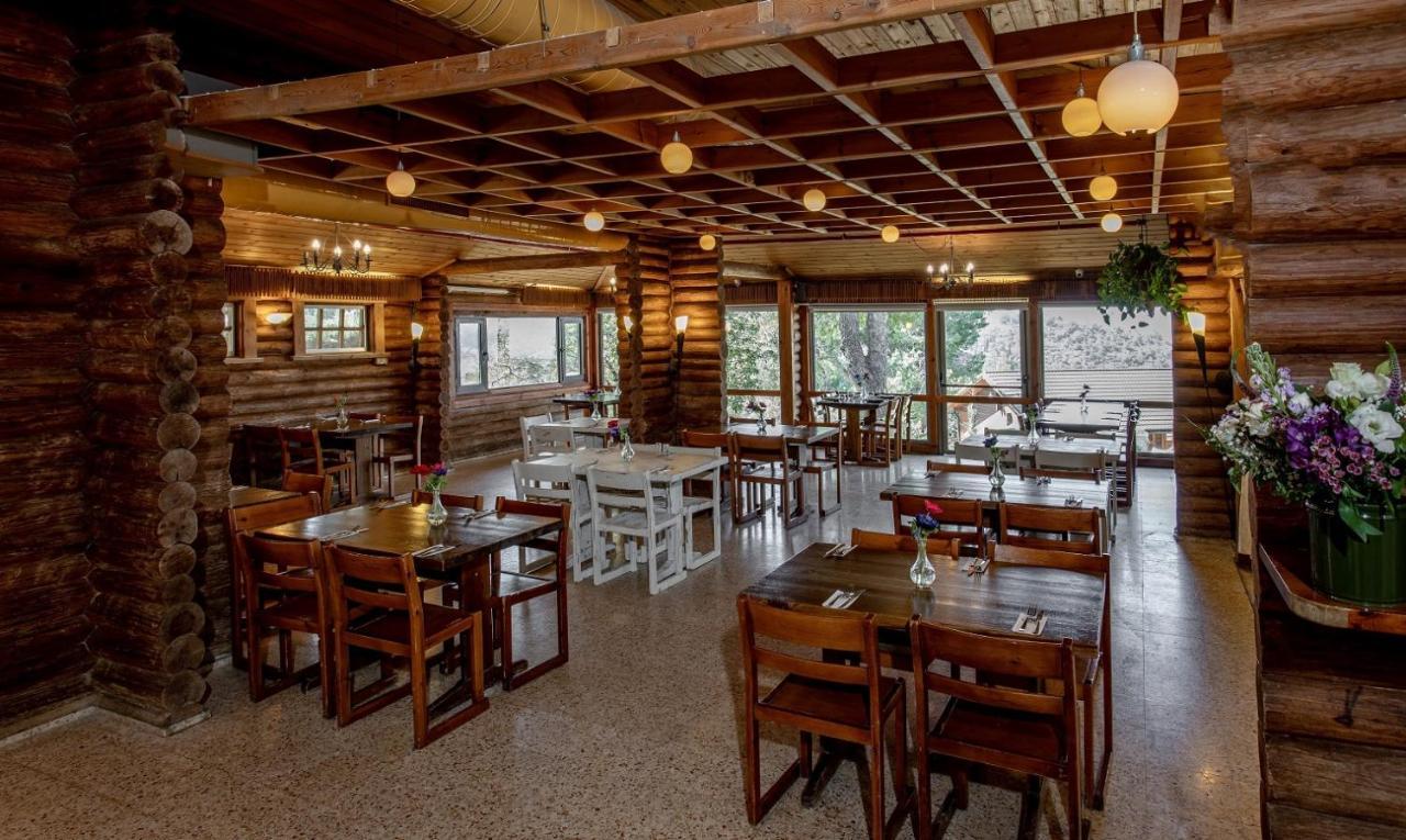 Logos Hotel In Yad Hashmona Exterior photo